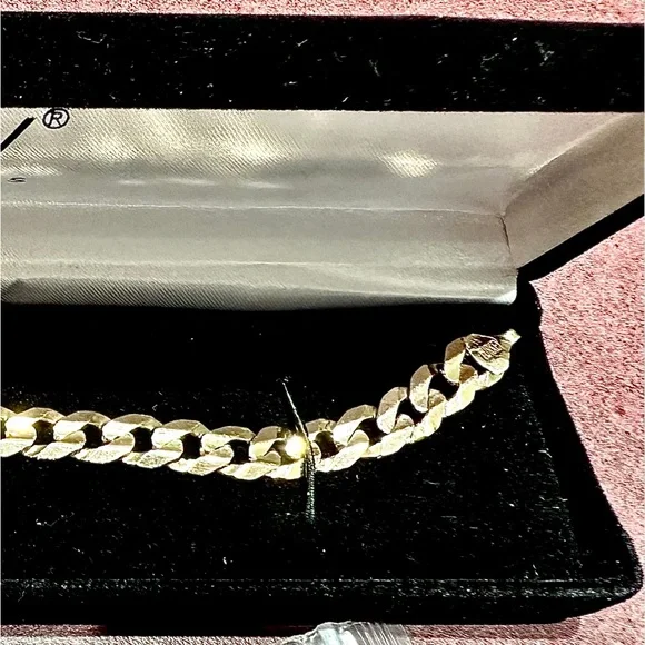 10k 8 inch solid gold CurbLink bracelet
